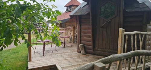 Azerailles Otro | Nuit insolite, repas autour du feu, sauna, jaccuzi