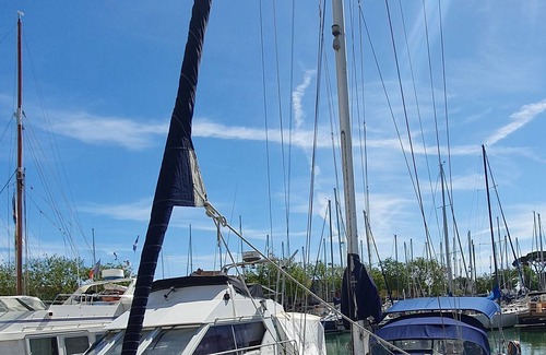 La Rochelle City Centre Alquiler De Eote | Nuits au Port - Voilier à Quai en Cœur de Ville - Westerly