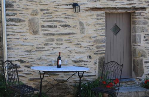 Rochefort-en-Terre Casa | "Number 26" Town House