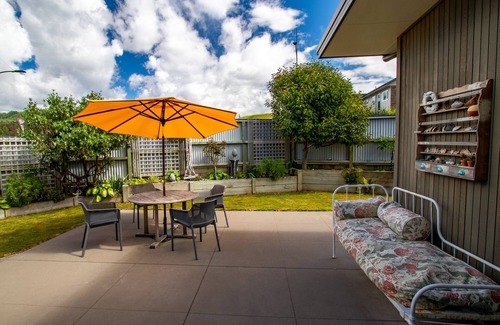 Ngaio Bay Casa | Number One Bach - Kaiteriteri Holiday Home