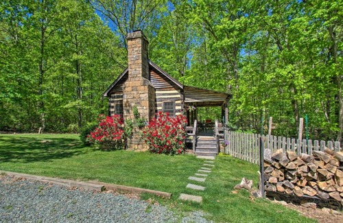 Free Union Casa | Numerous On-Site Trails Earlysville Wooded Cabin