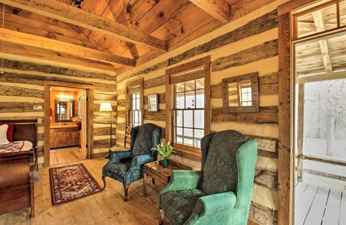 Free Union Casa | Numerous On-Site Trails Earlysville Wooded Cabin
