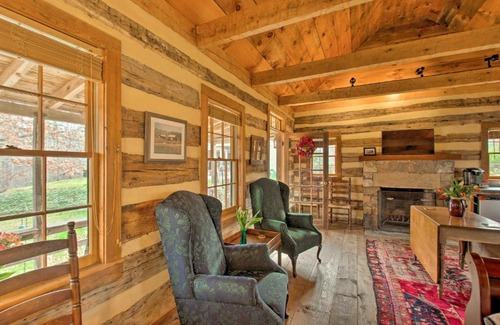 Free Union Casa | Numerous On-Site Trails Earlysville Wooded Cabin