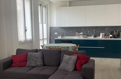 Seveso Apartamento | NUOVISSIMA CAMERA TRA MILANO, COMO E MONZA