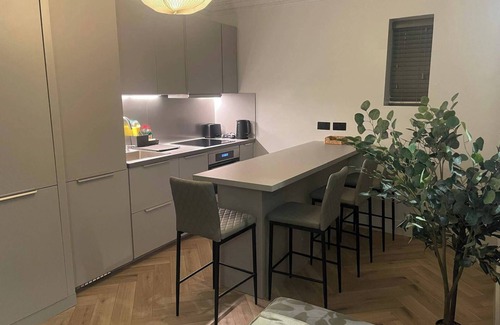 Golders Green Apartamento | NW119SG-ModernApt-2Guests-2Br-1minHighStreet