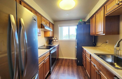 Newport Casa | Nye Beach! Restaurants, Shop & Walk to Beach!