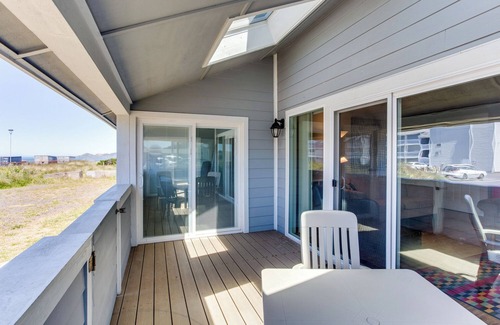 Newport Casa | Nye Beach, Restaurants, Shopping & More! Walk to the Beach!