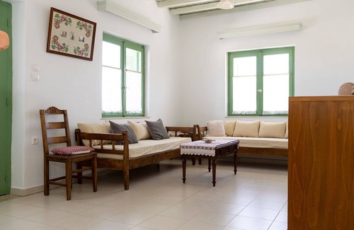 Naxos Villa | Nymph-Traditional luxury villa