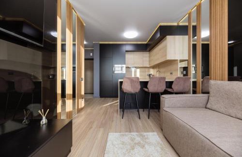 Shevchenkivs'kyi District Apartamento | Nyvky Like Home - Файна Таун з сезонним басейном - Кв 53