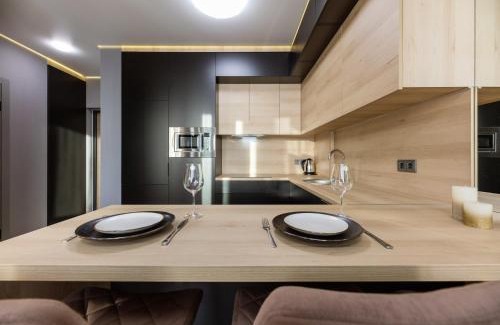 Shevchenkivs'kyi District Apartamento | Nyvky Like Home - Файна Таун з сезонним басейном - Кв 53