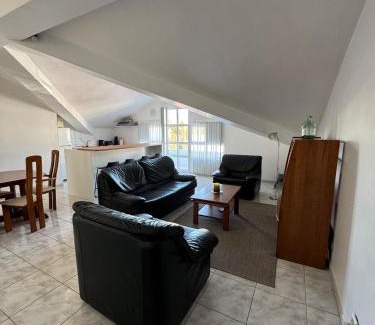 Praia da Vitoria Apartamento | Oásis da Praia
