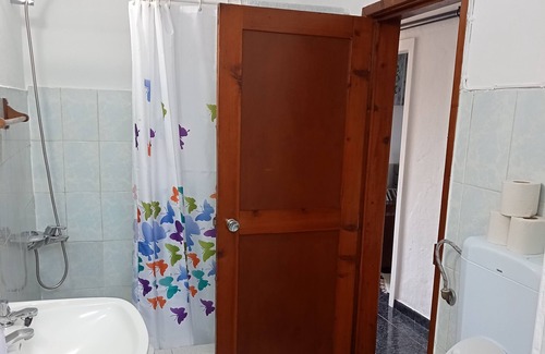 Angra do Heroismo Apartamento | O Anexo, Situado na Calma e Simpática Freguesia Rural de Cinco Ribeiras