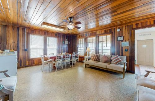 Bahama Beach Casa | O'Grady's Main Sail