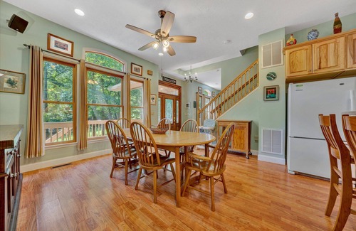 Westlake Corner Casa | O'NEILL'S GETAWAY- Beach, FirePit, Pet Friendly