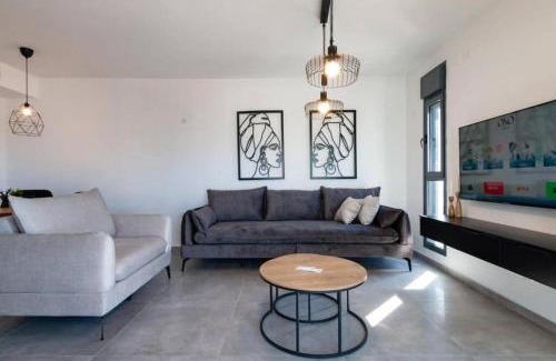 Or Yehuda Apartamento | O&O Group - Luxury APT/3 BR/New Tower/Parking
