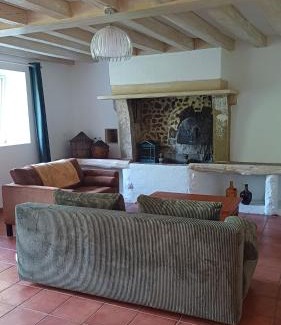 Montreuil-le-Henri Casa | O'Pix Cottage