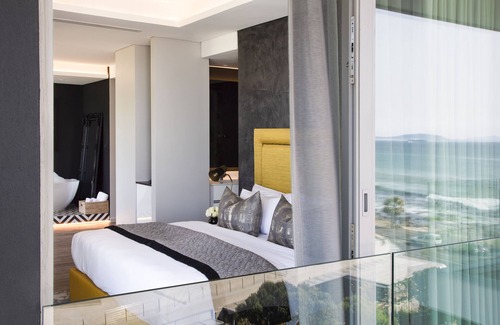 Mouille Point Hotel | O' Two Hotel