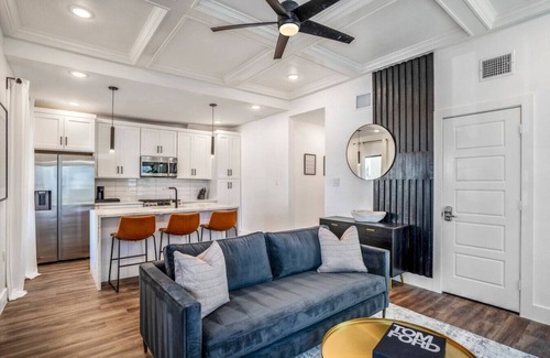 East Downtown Houston Casa | O4 -A · The O'Four, Cozy Luxury Retreat - Unit A