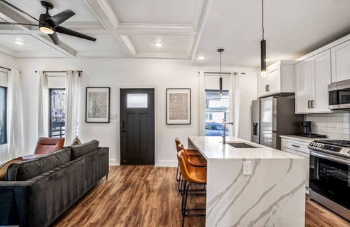 East Downtown Houston Casa | O4 -A · The O'Four, Cozy Luxury Retreat - Unit A