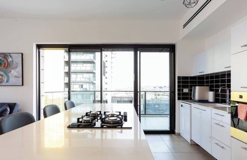 Bat Yam Apartamento | Oַ&O Group- Luxury APT Tower Spectacular Sea View