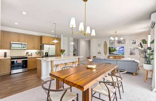 Makaha Valley Casa | Oahu Family cabin Oceanview and Beach Fun