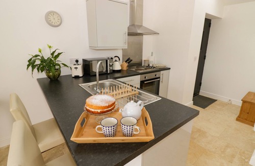 Daventry Cabaña | OAK BARN, pet friendly, with a garden in Catesby