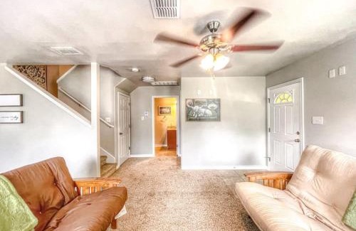 New Braunfels Casa | Oak Creek Haus
