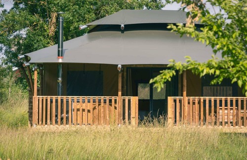 Moncontour Casa | Oak forest