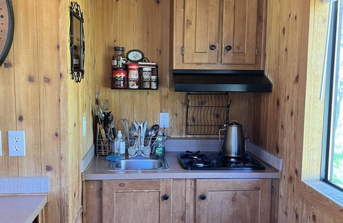 Three Rivers Cabina | Oak Grove Getaway: Unique & Secluded Cabin with Breathtaking Views, Wifi