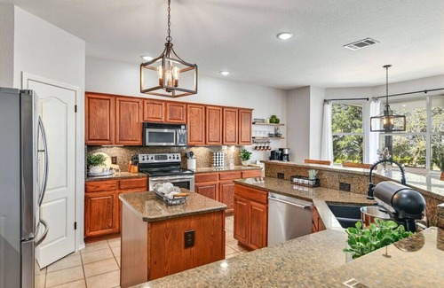 Liberty Hill Casa | 'Oak Hollow'- 40 Acre Country Escape w/ Pool, Sauna, Pet-Friendly!