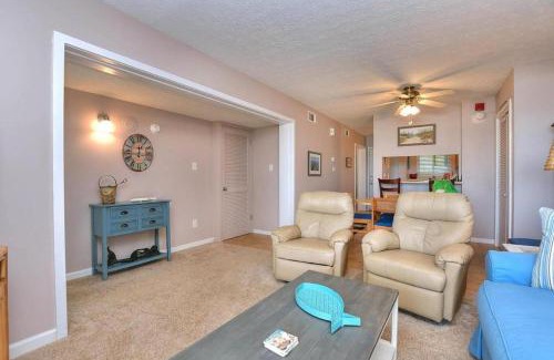 Caswell Beach Casa | Oak Island Beach Villa 107- Stars & Seas