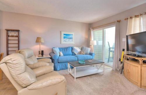 Caswell Beach Casa | Oak Island Beach Villa 107- Stars & Seas