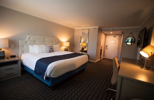 Western Shore Hotel | Oak Island Resort & Conference Centre