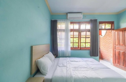 Downtown Kuta Casa | Oak legian Beachwalk - Near Kuta Legian Beach