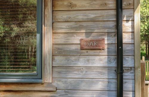 Rosliston Casa | Oak Lodge