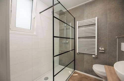 Municipality of Rijssen-Holten Complejo | Oak lodge | two ensuite bathrooms | 4 personen