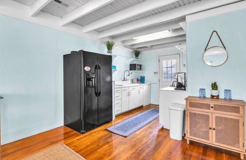 Yaupon Beach Casa | "Oak & Olive" 2 Bedroom 2 Bath PET FRIENDLY Home!