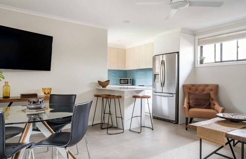 North Narrabeen Apartamento | Oak Retreat Bliss by the Beach
