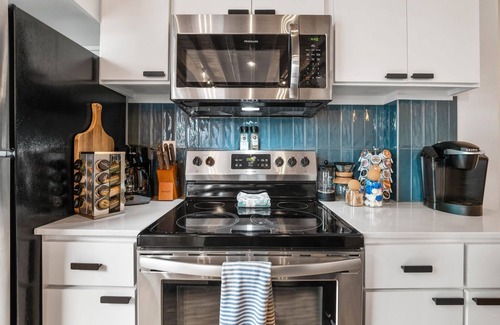 Downtown Kansas City Condominio | Oak St Lofts - 3brm 2bath Private Parking, Walk to T-Mobile Center!