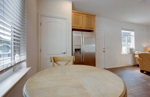 Oak View Casa | Oak View Vacation Rental ~ 3 Mi to Lake Casitas!
