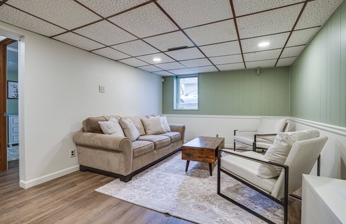 Oakdale Casa | Oakdale Home w/ Deck - 7 Mi to Downtown St Paul!