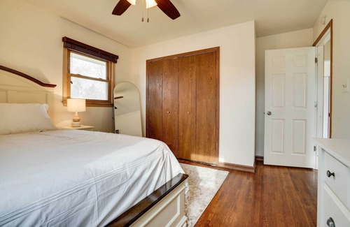 Oakdale Casa | Oakdale Home w/ Deck - 7 Mi to Downtown St Paul!
