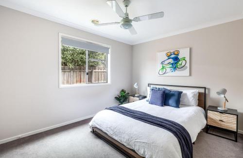 Ocean Grove Casa | Oakdean Resort- Pool, Spa, Beach, Sleep 10