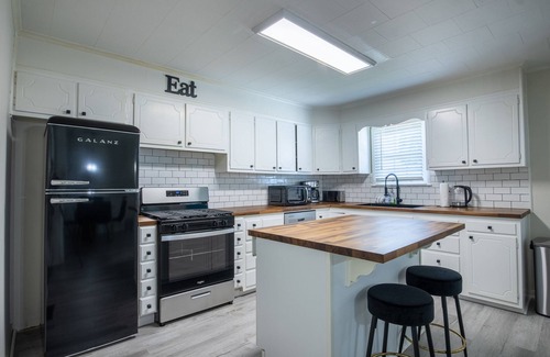 Summerlee Casa | OakHill#HotTub#NewRiverGorge#BBQGrill#Firepit#Games#Pets