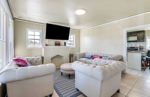 Oakland Apartamento | Oakland Apartment: 8 Mi to Dtwn!