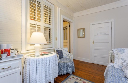 Asheville Cama Y Desayuno | Oakland Cottage Bed and Breakfast