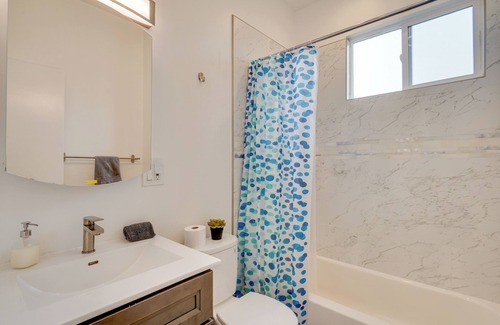 Downtown Oakland Apartamento | Oakland Vacation Rental ~ 14 Mi to San Francisco!