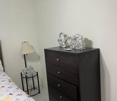 Camperdown Apartamento | Oakland’s city view