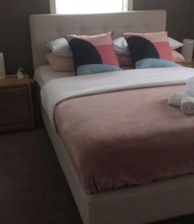Oaklands Junction Casa | Oaklands Junction homes