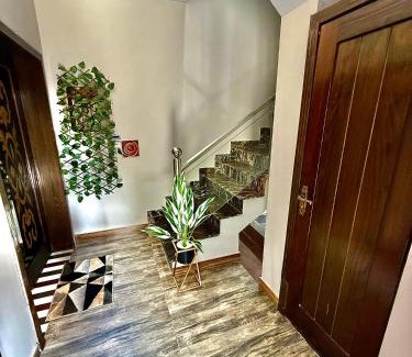 Loralai District Casa | Oakswood house